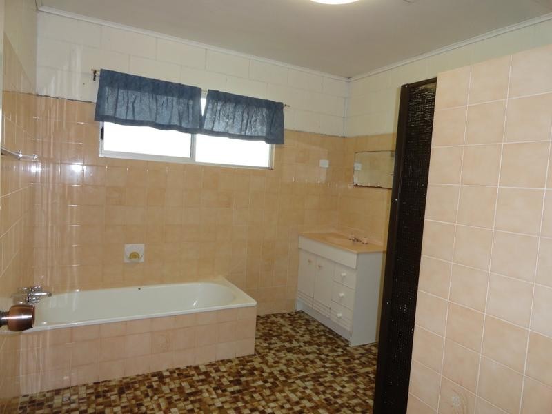 2 Rose Lane, Herberton QLD 4887