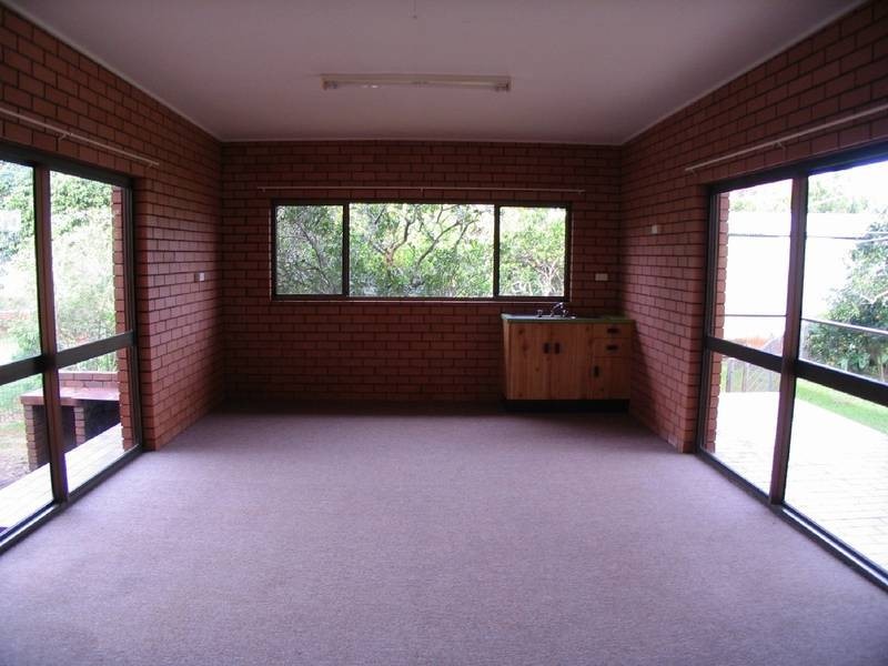 26 Lawson STREET, Tolga QLD 4882