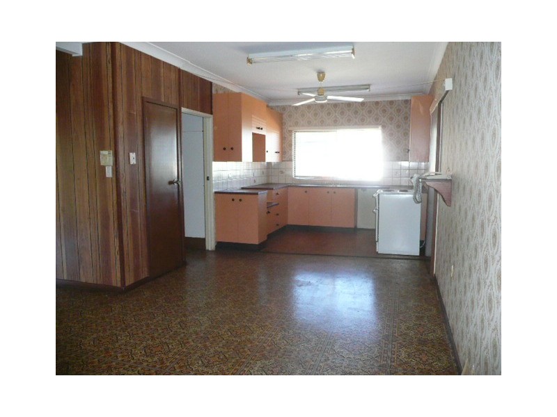 26 Lawson STREET, Tolga QLD 4882