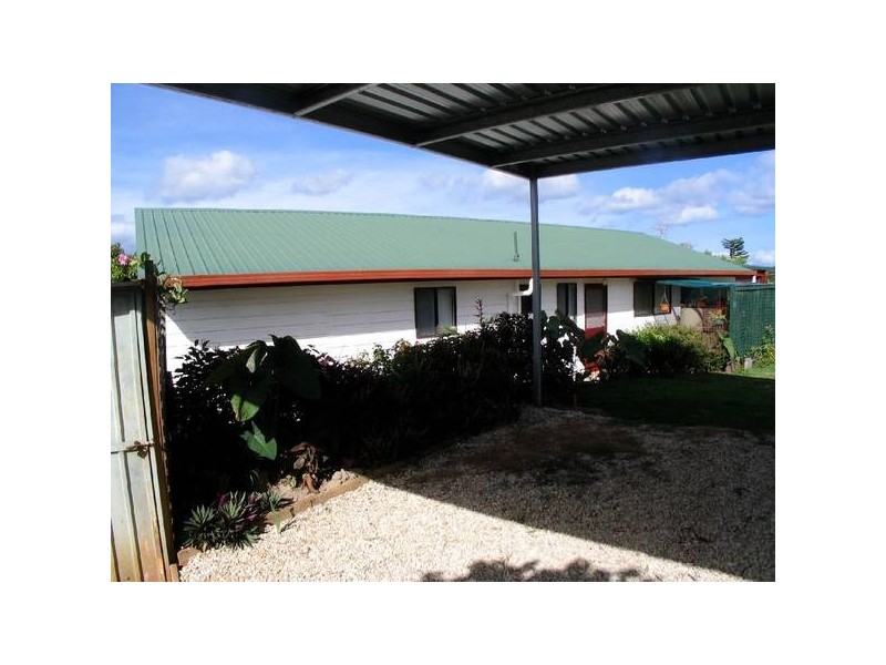 10 Currawong, Yungaburra QLD 4884
