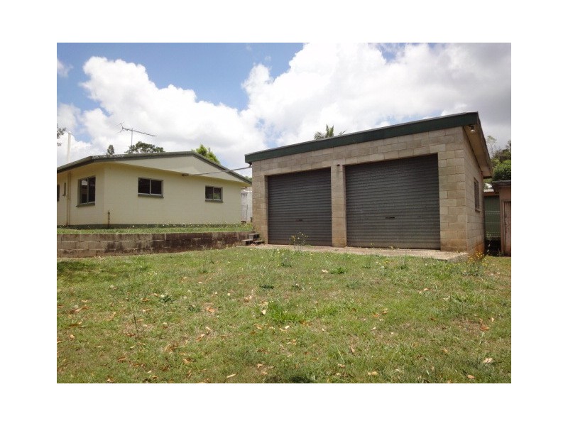 17 Fifth Ave, Atherton QLD 4883