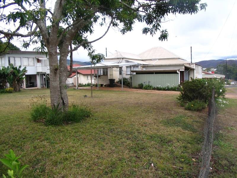 2 Mabel, Atherton QLD 4883