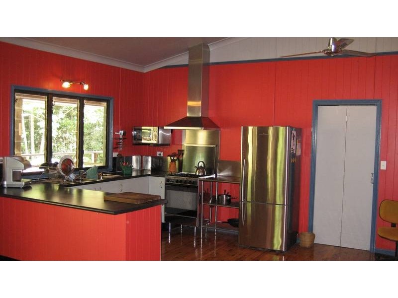 260 Winfield Road, Lake Eacham QLD 4884