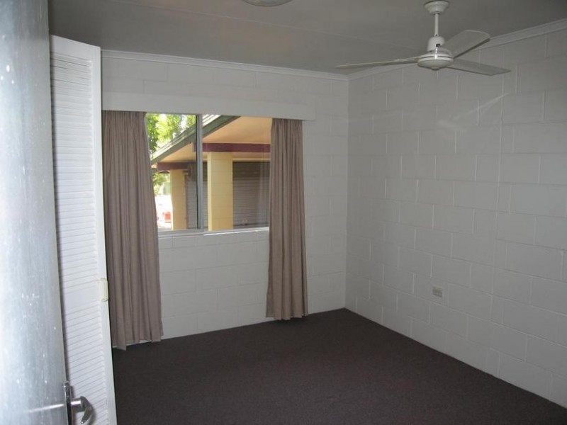 33 Main St, Tolga QLD 4882