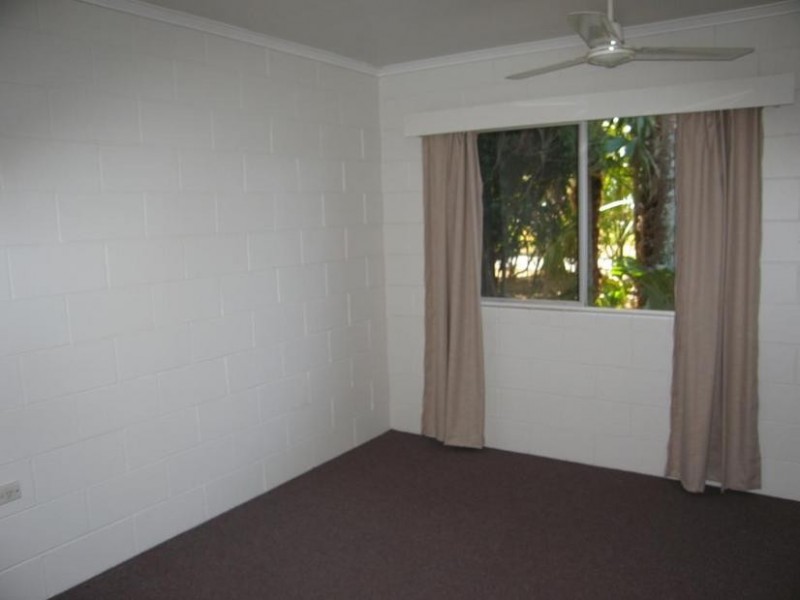 33 Main St, Tolga QLD 4882