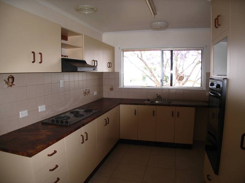 10 Crouch Avenue, Atherton QLD 4883