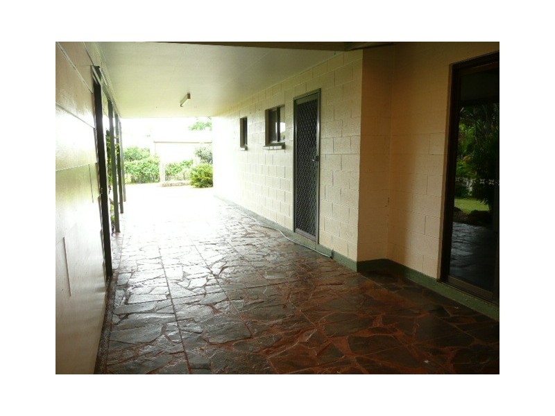 6 Azalea Street, Atherton QLD 4883