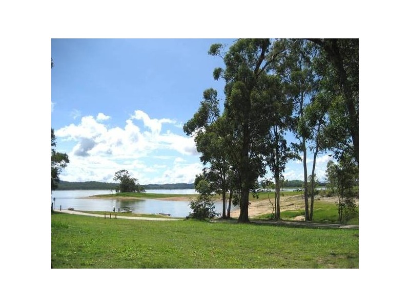 6 Palm Street, Tinaroo QLD 4872