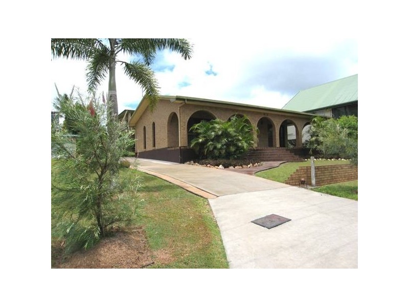 6 Palm Street, Tinaroo QLD 4872