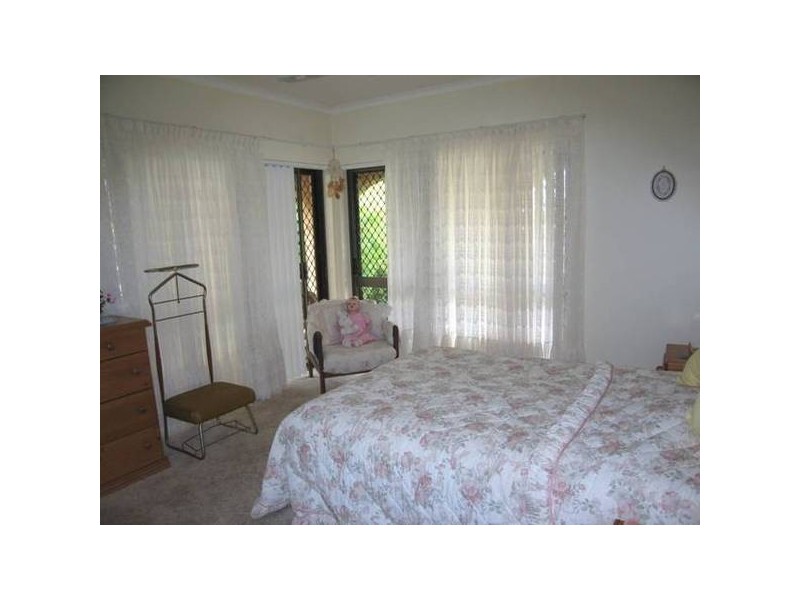 6 Palm Street, Tinaroo QLD 4872