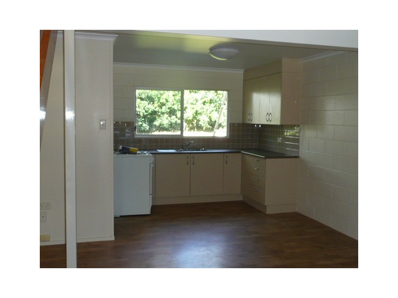 2/68 Weaver, Atherton QLD 4883