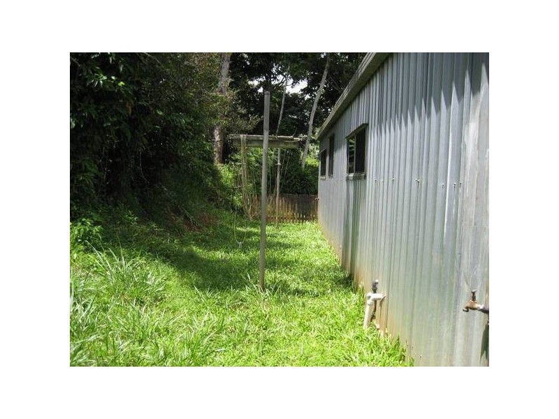 4 Wharton, Peeramon QLD 4885