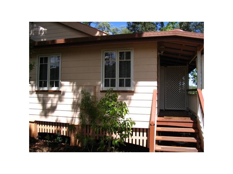 1/1 Barrine, Yungaburra QLD 4884