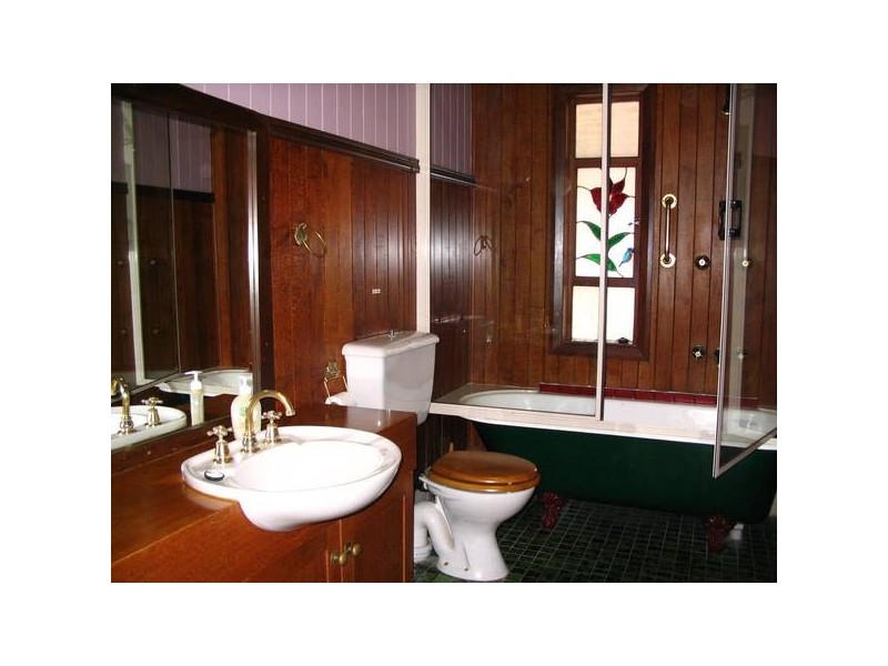 1/1 Barrine, Yungaburra QLD 4884