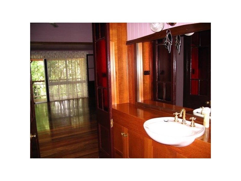 1/1 Barrine, Yungaburra QLD 4884