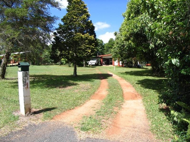 11 Cassia St, Yungaburra QLD 4884