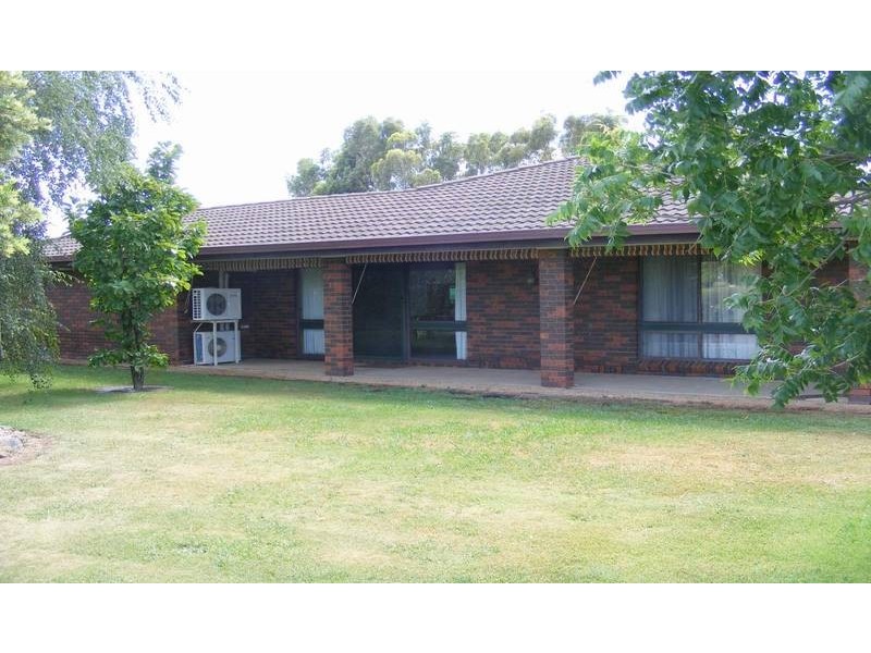 66 Dunstone Road, Kyabram VIC 3620