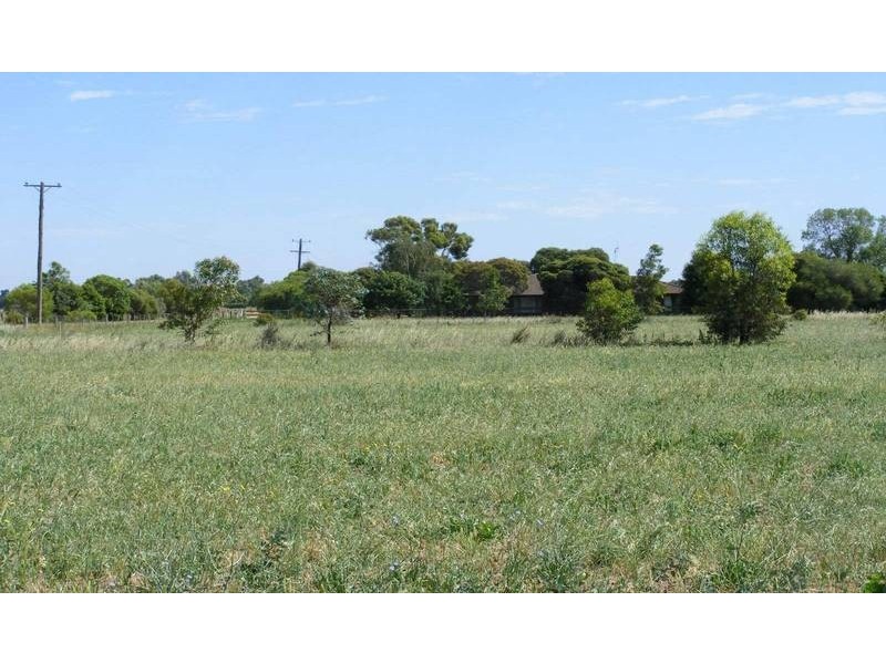 66 Dunstone Road, Kyabram VIC 3620