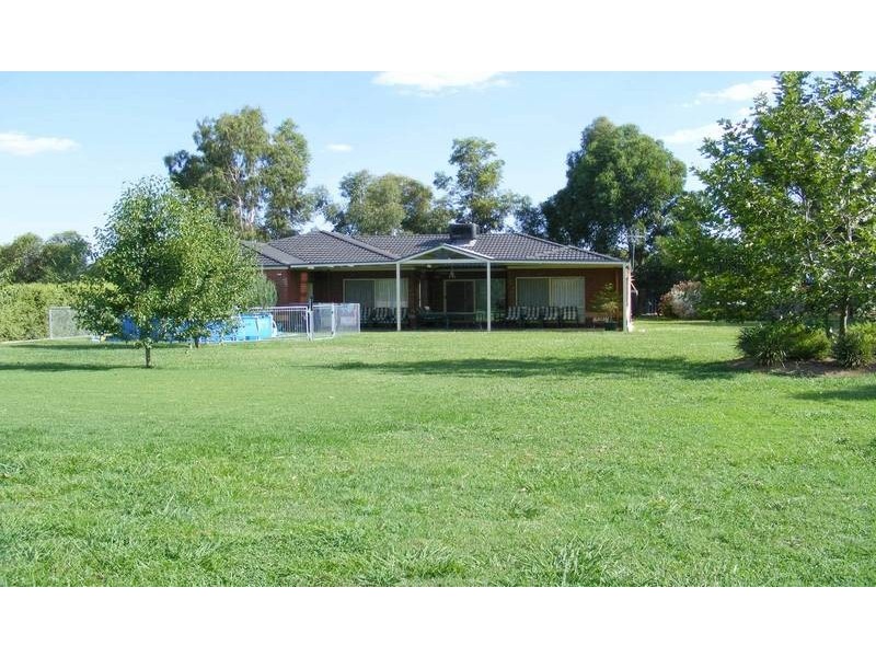 11 Amarco Lane, Kyabram VIC 3620