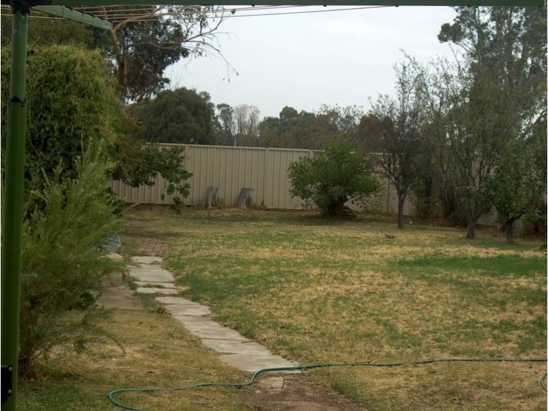 8 McGowan Street, Tongala VIC 3621