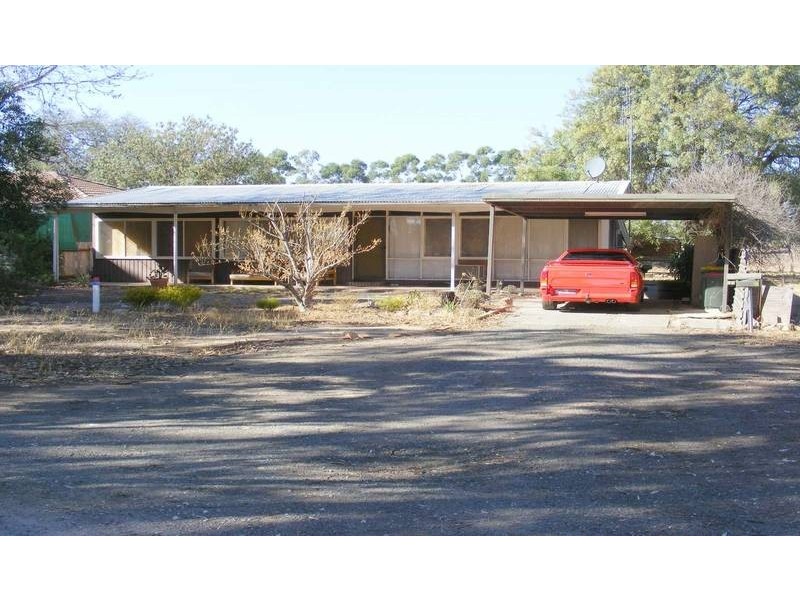 76 Midland Highway, Stanhope VIC 3623