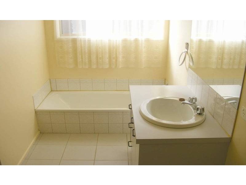 2/12 Taylor Court, Tongala VIC 3621