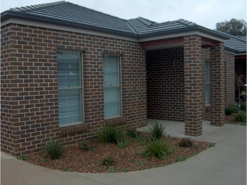 2/239 Fenaughty Street, Kyabram VIC 3620