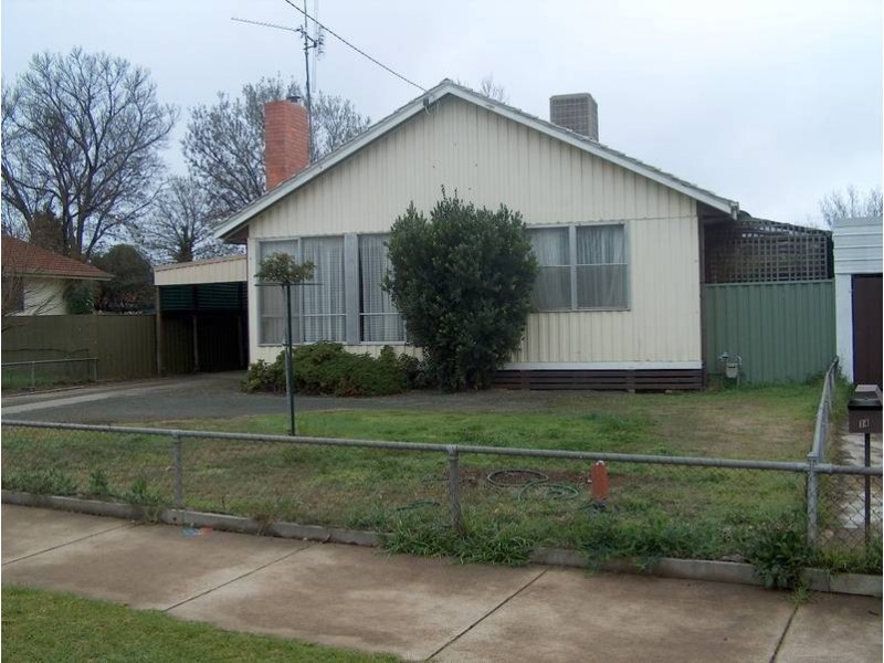 16 Lynton Crescent, Kyabram VIC 3620
