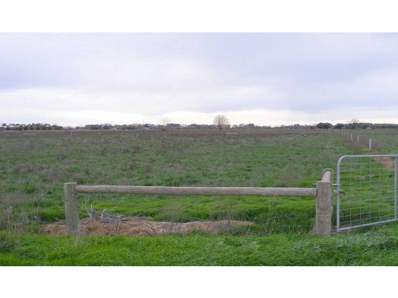 Henderson Road, Tongala VIC 3621
