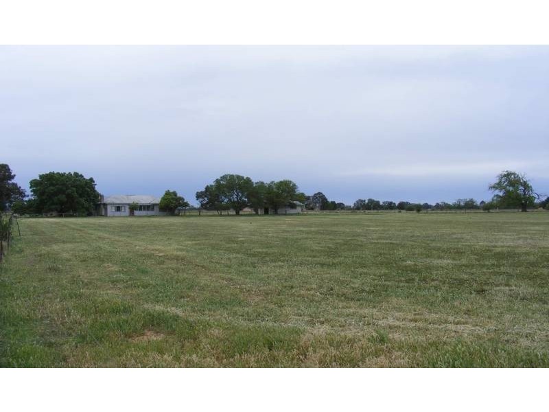 1086 Graham Road, Kyabram VIC 3620