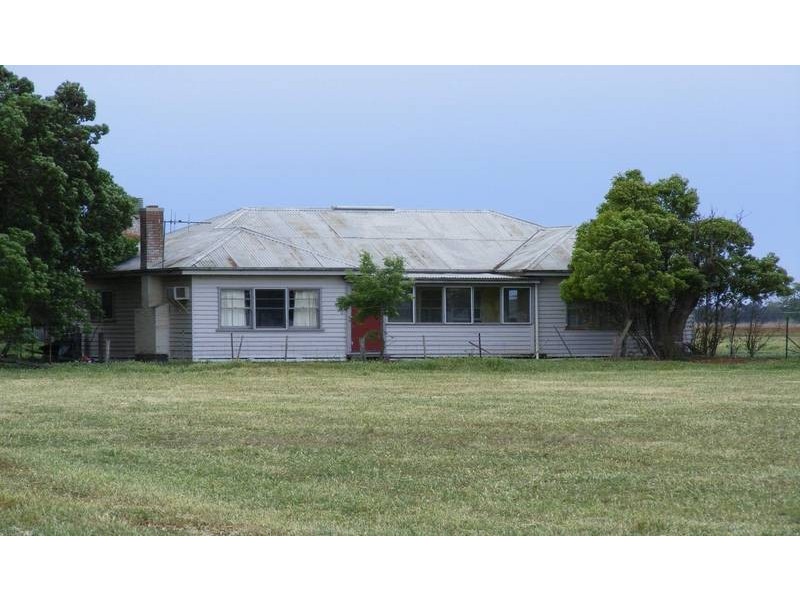 1086 Graham Road, Kyabram VIC 3620