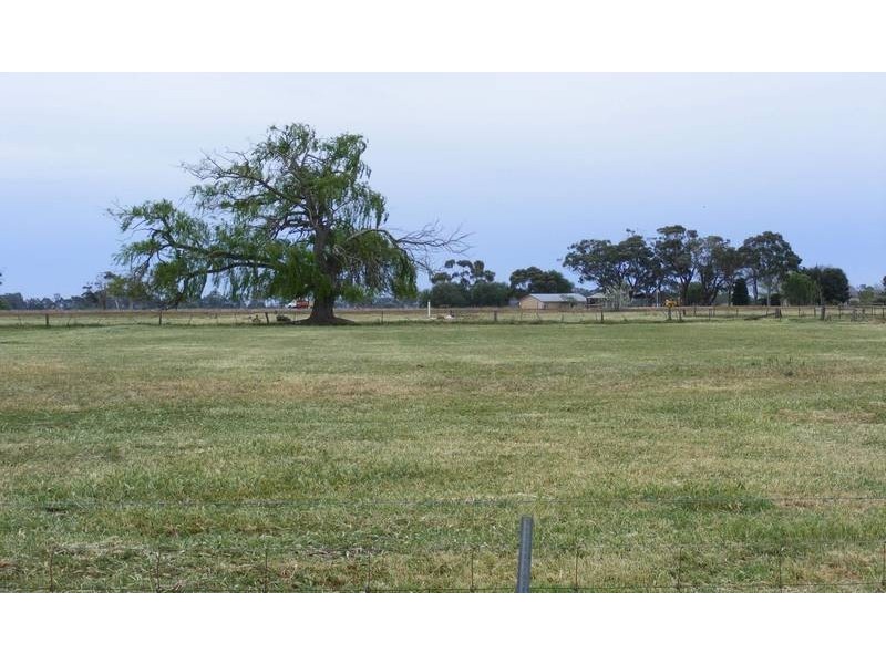 1086 Graham Road, Kyabram VIC 3620
