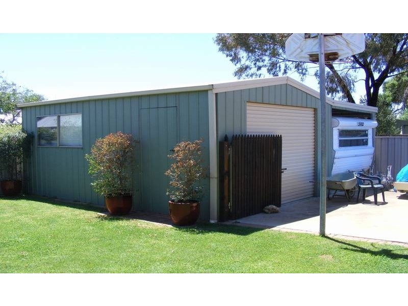 4 Munro Crescent, Kyabram VIC 3620