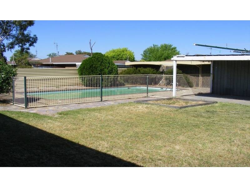 8 Underwood Grove, Kyabram VIC 3620