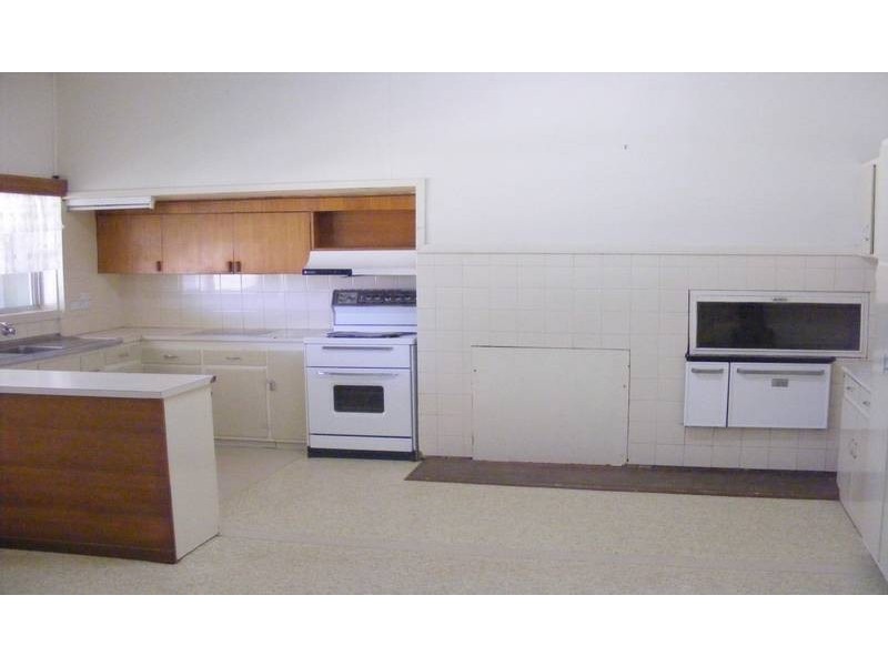 Peppertree Lane, Kyabram VIC 3620