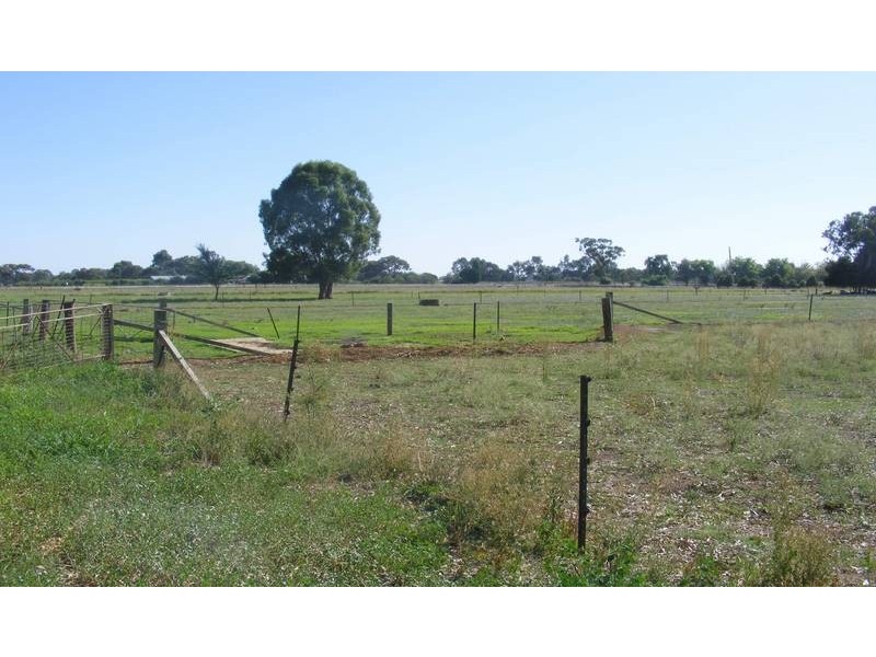 9 Palmer Road, Kyabram VIC 3620