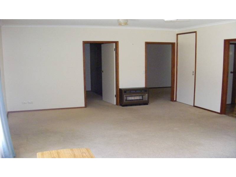 3/27 Fenaughty Street, Kyabram VIC 3620