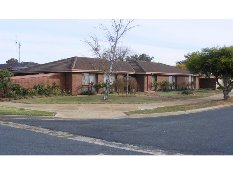 14 Tweddle Street, Kyabram VIC 3620