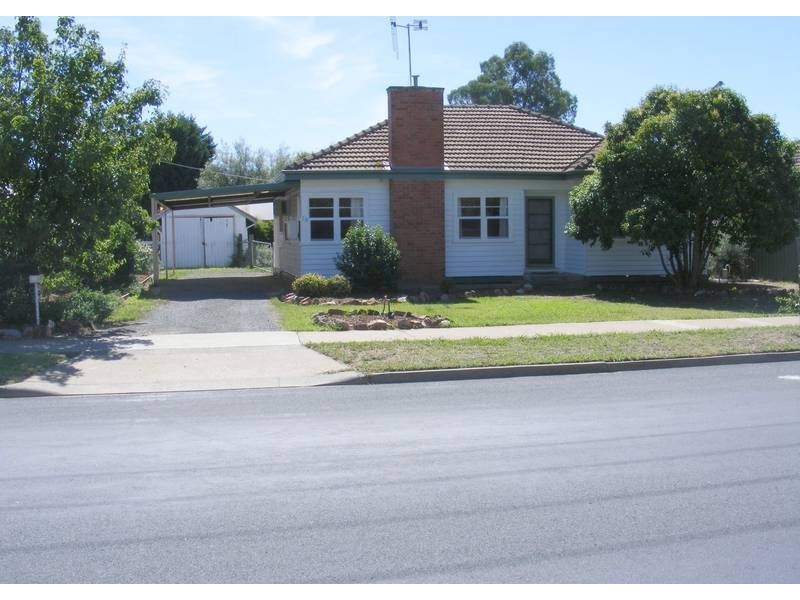 28 Saunders Street, Kyabram VIC 3620