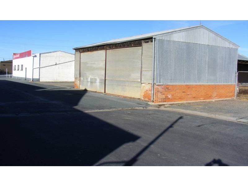 33 Bradley Street, Kyabram VIC 3620