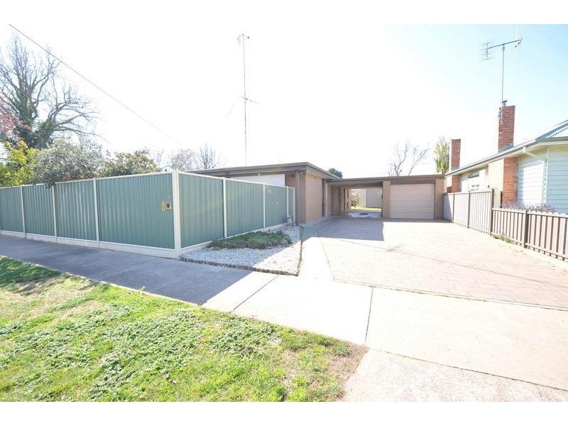 12 Julia Street, Kyabram VIC 3620