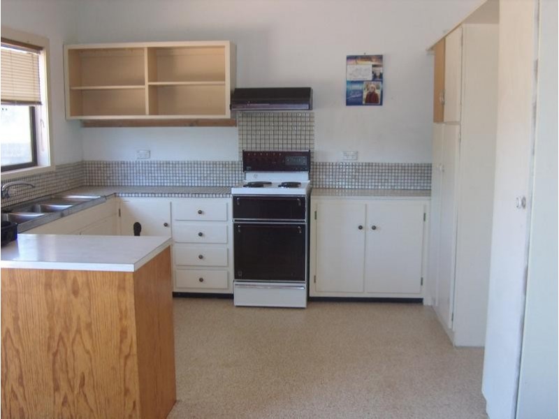 76 Midland Highway, Stanhope VIC 3623