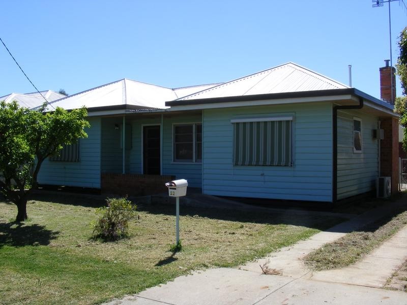 12 McEwen Road, Kyabram VIC 3620