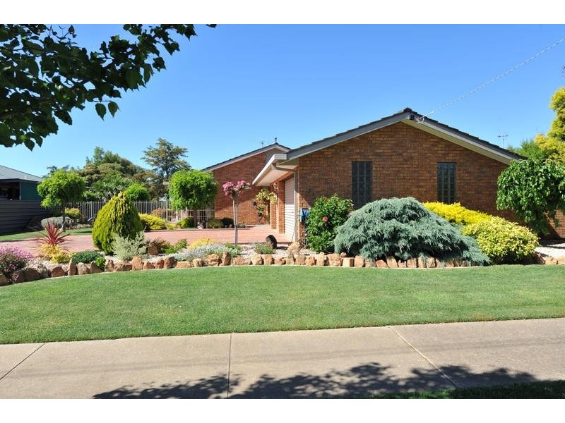 23 Tehan Avenue, Kyabram VIC 3620