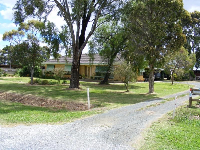 2065 Curr Road, Tongala VIC 3621