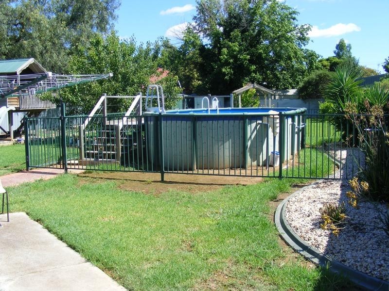 42 Munro Crescent, Kyabram VIC 3620