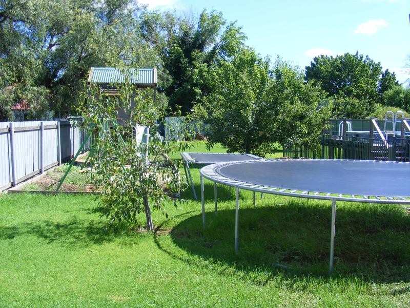 42 Munro Crescent, Kyabram VIC 3620