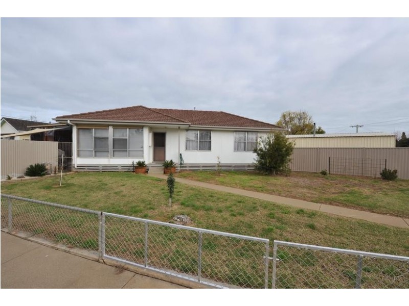 23 Lynton Crescent, Kyabram VIC 3620