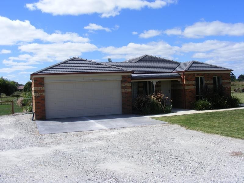 8 Dunstone Road, Kyabram VIC 3620