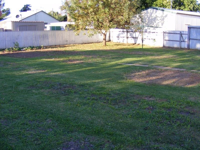 12 Sawers Avenue, Kyabram VIC 3620